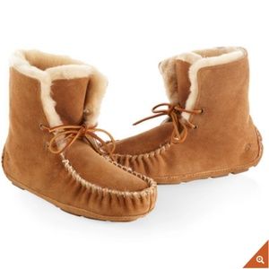 Acorn Women's Sheepskin Moxie Boot Slippers